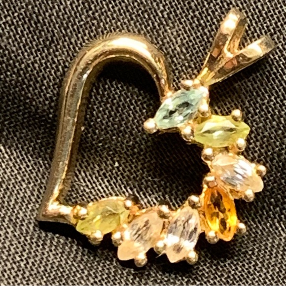 Vintage Solid 14K Gold Jeweled Heart Pendant